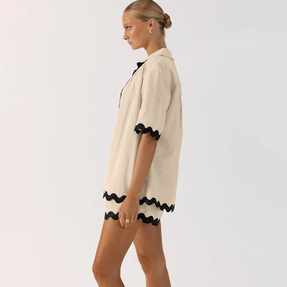 2/$40 Women’s Peach Beige Button Down Shirt & Shorts Set with Black Trim Outfit - Picture 6 of 12